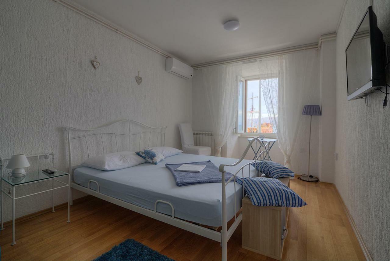 Apartments & Rooms Josephine 센 외부 사진