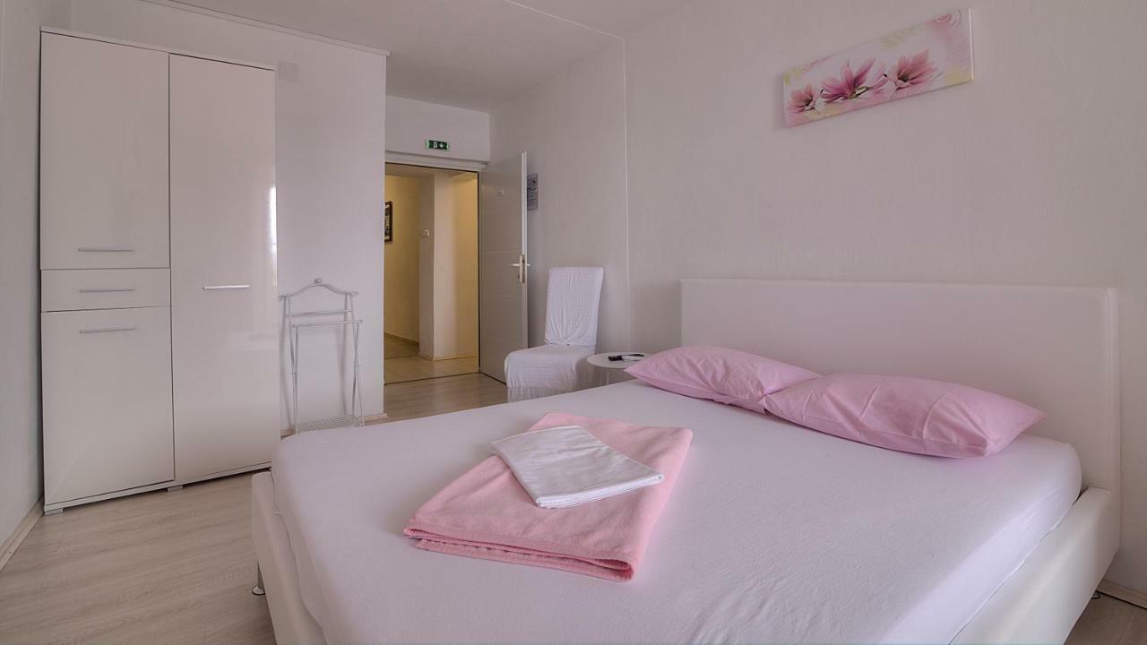 Apartments & Rooms Josephine 센 외부 사진